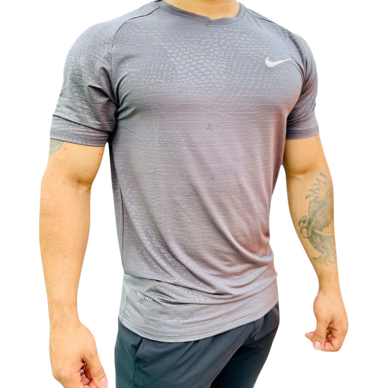 CAMISETA NIKE ENTRENAMIENTO HOMBRE: Antibacteriales y Confortables